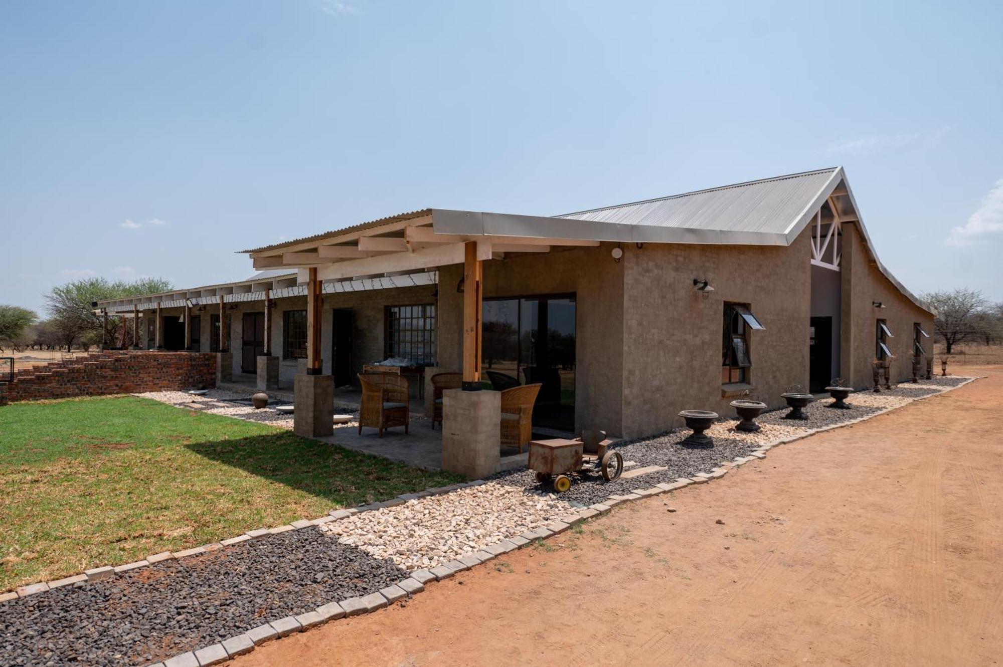 Tula Baba Game Lodge Brits Exterior foto