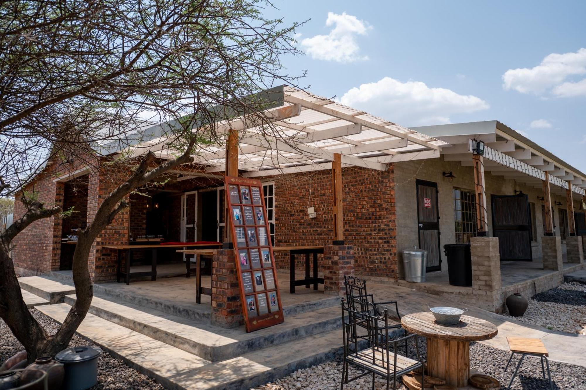 Tula Baba Game Lodge Brits Exterior foto