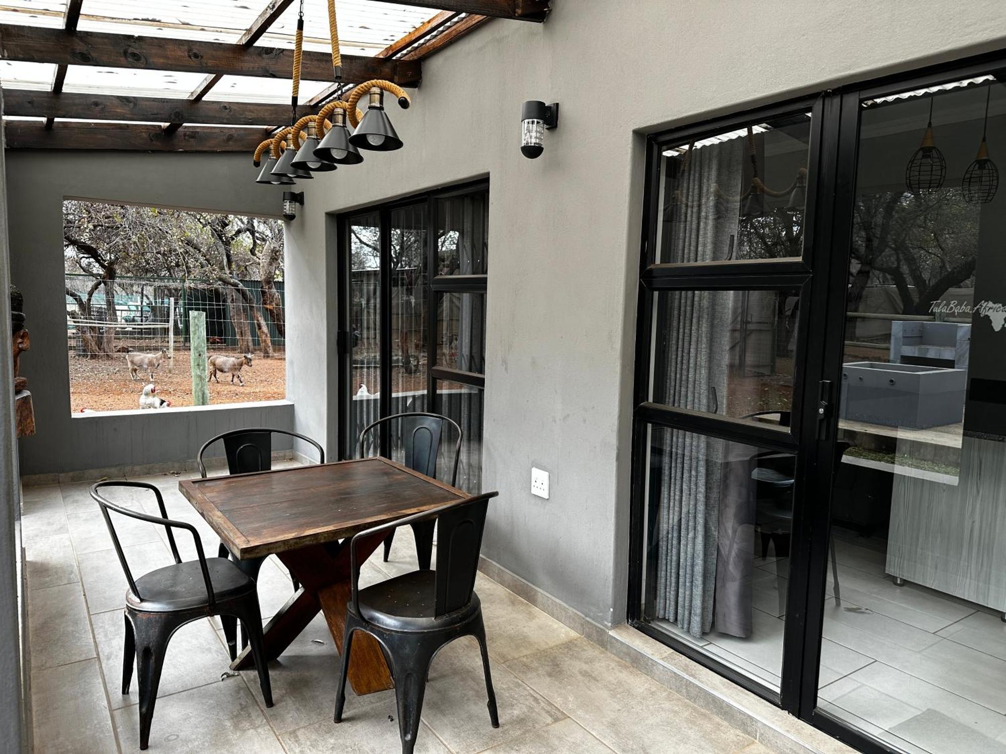 Tula Baba Game Lodge Brits Exterior foto